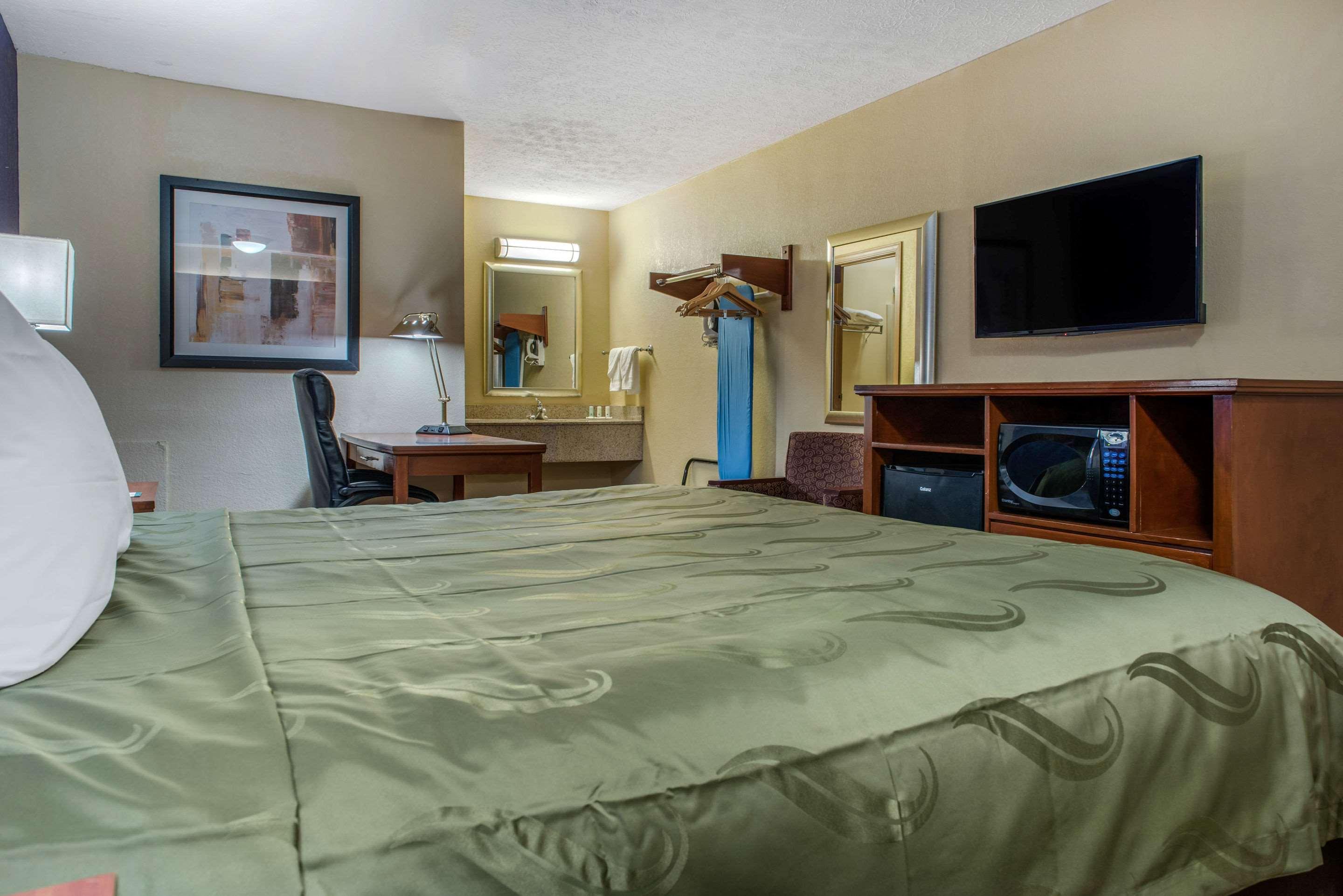 Quality Inn Columbus-East Exterior photo