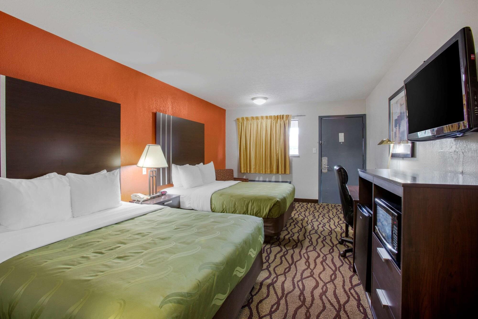 Quality Inn Columbus-East Exterior photo