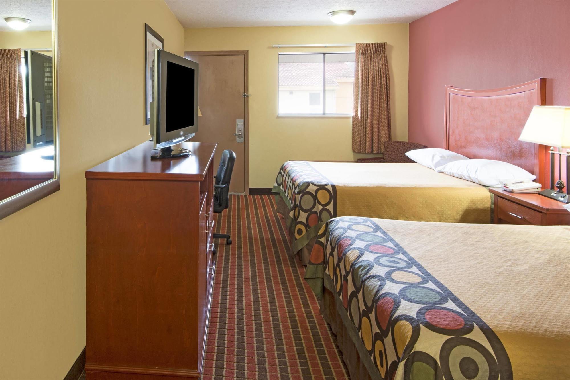 Quality Inn Columbus-East Exterior photo