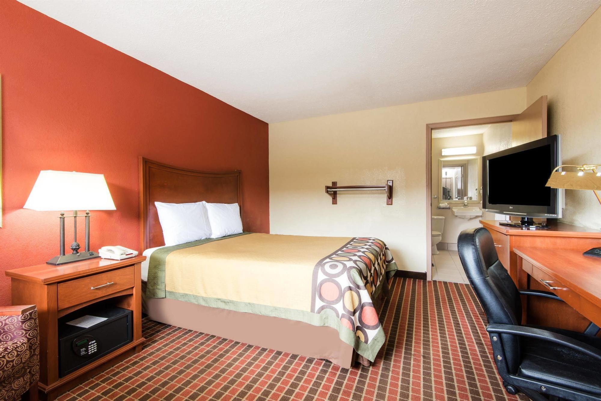 Quality Inn Columbus-East Exterior photo